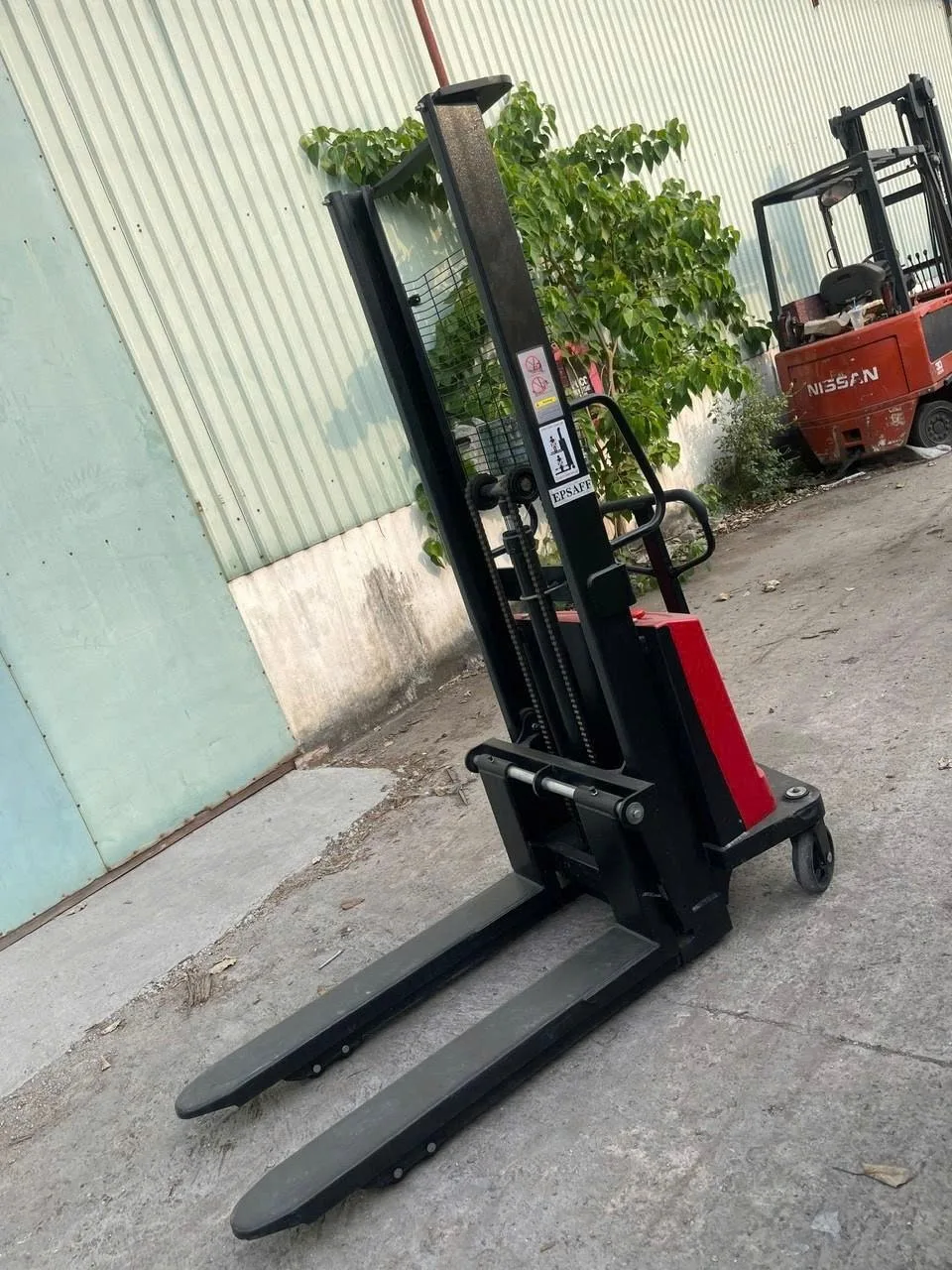 Xe nâng bán tự động 1500kg - ảnh 2