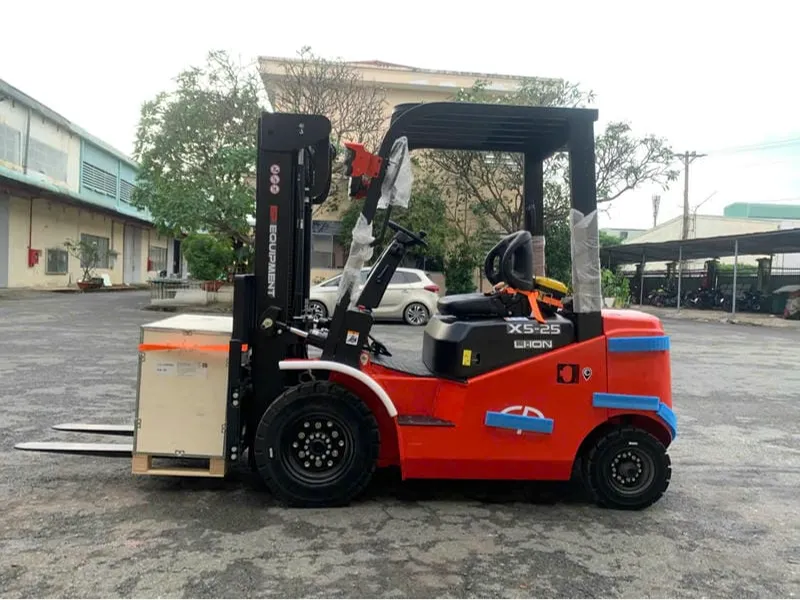 Xe nâng điện ngồi lái 3m