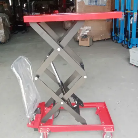 Xe nâng mặt bàn 500kg 1m5