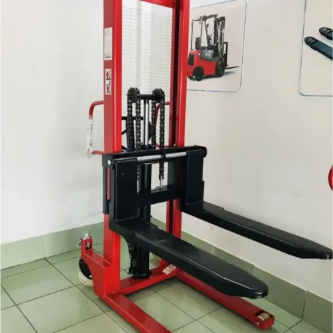 Xe nâng tay cao 1m6